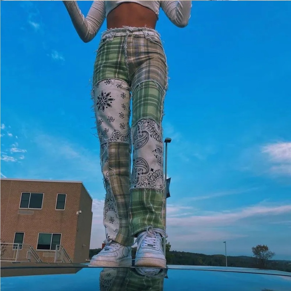 Green Paisley Patchwork Jeans - Picture 2 of 4